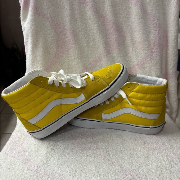 Vans Yellow Suede and Canvas High-Tops 
Men’s Size 9 / Women’s Size 10.5 - Picture 5 of 8